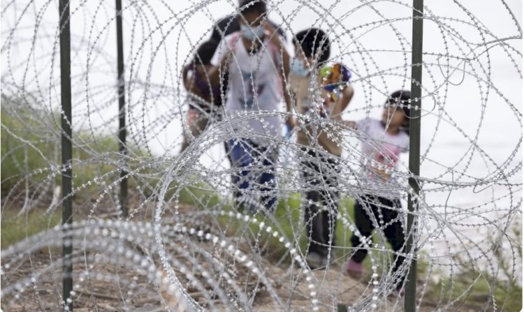 Estados Unidos permite cortar alambre de púas en frontera con México.
