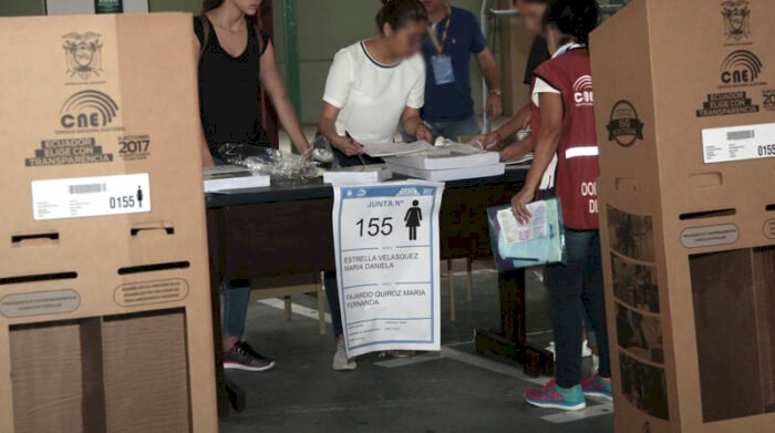 CNE pedirá a la ciudadanía que no asista con mochila a recintos electorales